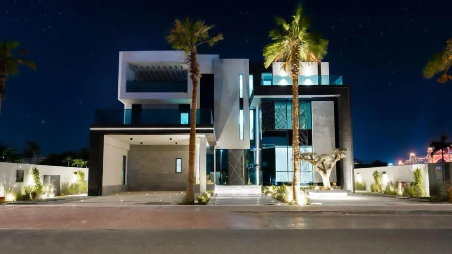 World Class Luxurious 8 Bdr - Villa In Palm Jumeriah Dubaj